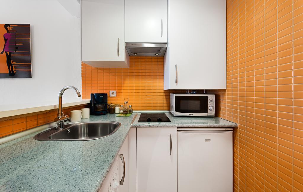 Retiro-Ibiza Alquiler Temporal-Hospitales Apartment Madrid Bagian luar foto